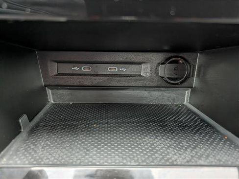 Used 2024 Volkswagen Taos S image 32