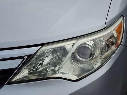 Used 2014 Toyota Camry LE image 9