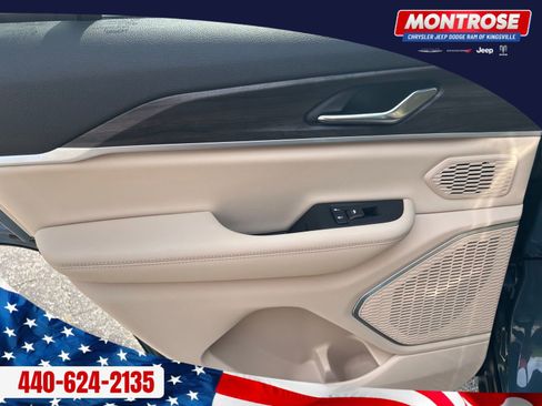 New 2026 Jeep Grand Cherokee Limited w/ Limited Altitude Package AWD/4WD image 21