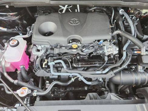 New 2026 Toyota Sienna XLE image 28