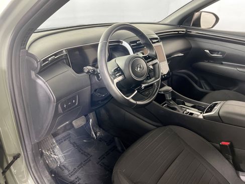 Used 2023 Hyundai Santa Cruz SEL Premium image 9