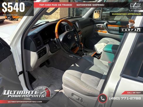 Used 2005 Lexus LX 470 4WD image 19