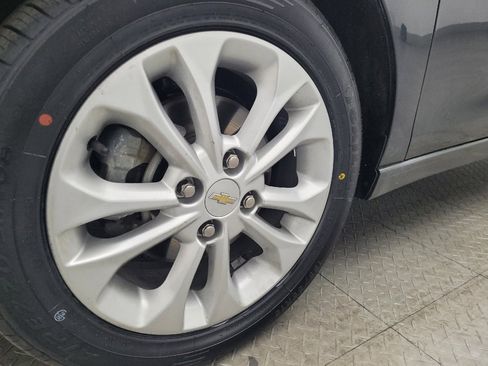 Used 2021 Chevrolet Spark LT image 31