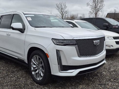 Used 2023 Cadillac Escalade ESV Premium Luxury w/ LPO, Radiant Package image 2