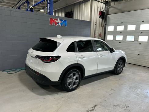 New 2026 Honda HR-V LX image 3