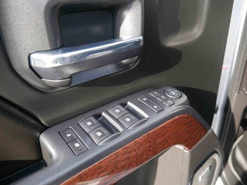 Used 2017 GMC Sierra 1500 SLT w/ SLT Premium Package image 28