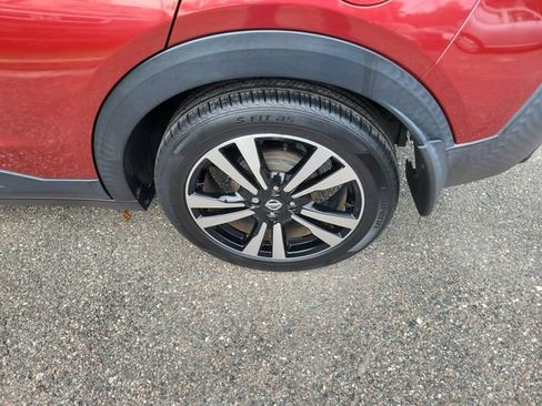 Used 2020 Nissan Kicks SV FWD image 7
