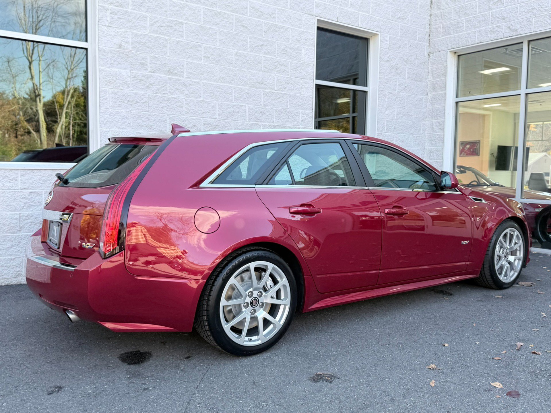 Used 2011 Cadillac CTS V RWD image 14