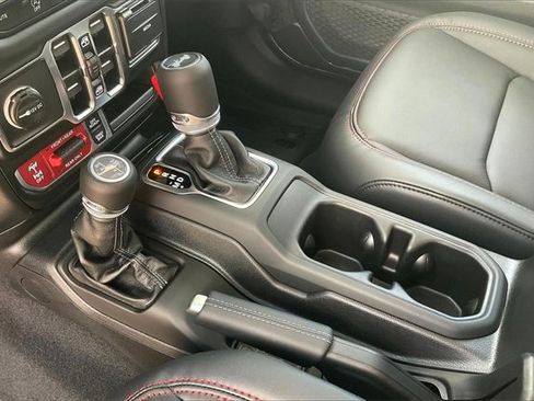 New 2025 Jeep Wrangler Unlimited Rubicon image 9