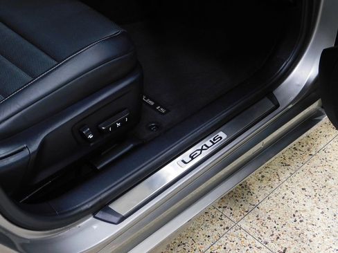 Used 2018 Lexus IS 300 F Sport w/ F Sport Package image 91