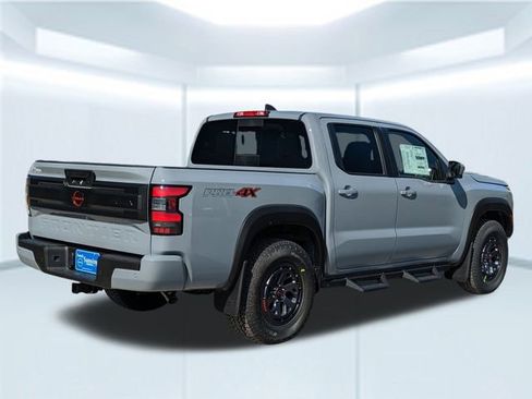 New 2026 Nissan Frontier PRO-4X w/ Pro-4x Convenience Package image 6