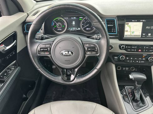 Used 2019 Kia Niro EX Premium w/ Sunroof Package image 14