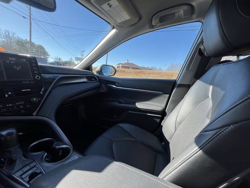 Used 2023 Toyota Camry XSE image 15
