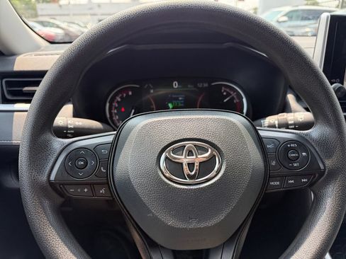 Certified 2025 Toyota RAV4 XLE AWD/4WD image 39