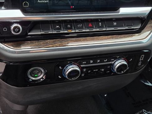 Used 2024 GMC Sierra 1500 Elevation image 22