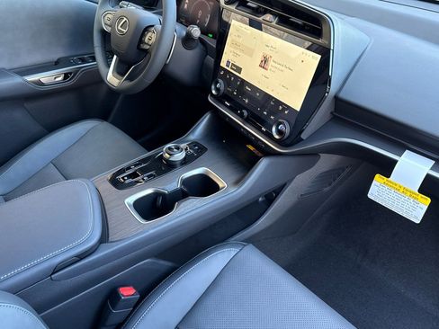 New 2026 Lexus RZ 350e image 18