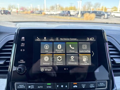 Used 2018 Honda Odyssey EX image 16