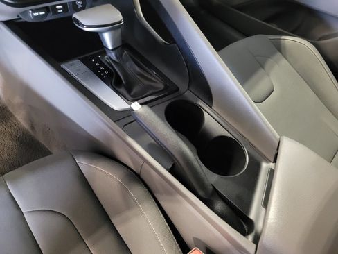 Used 2024 Hyundai Elantra SEL image 26