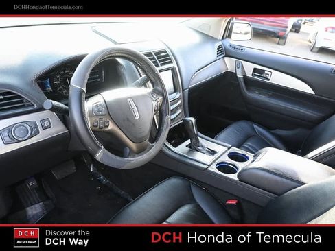 Used 2015 Lincoln MKX FWD w/ Equipment Group 101A image 8