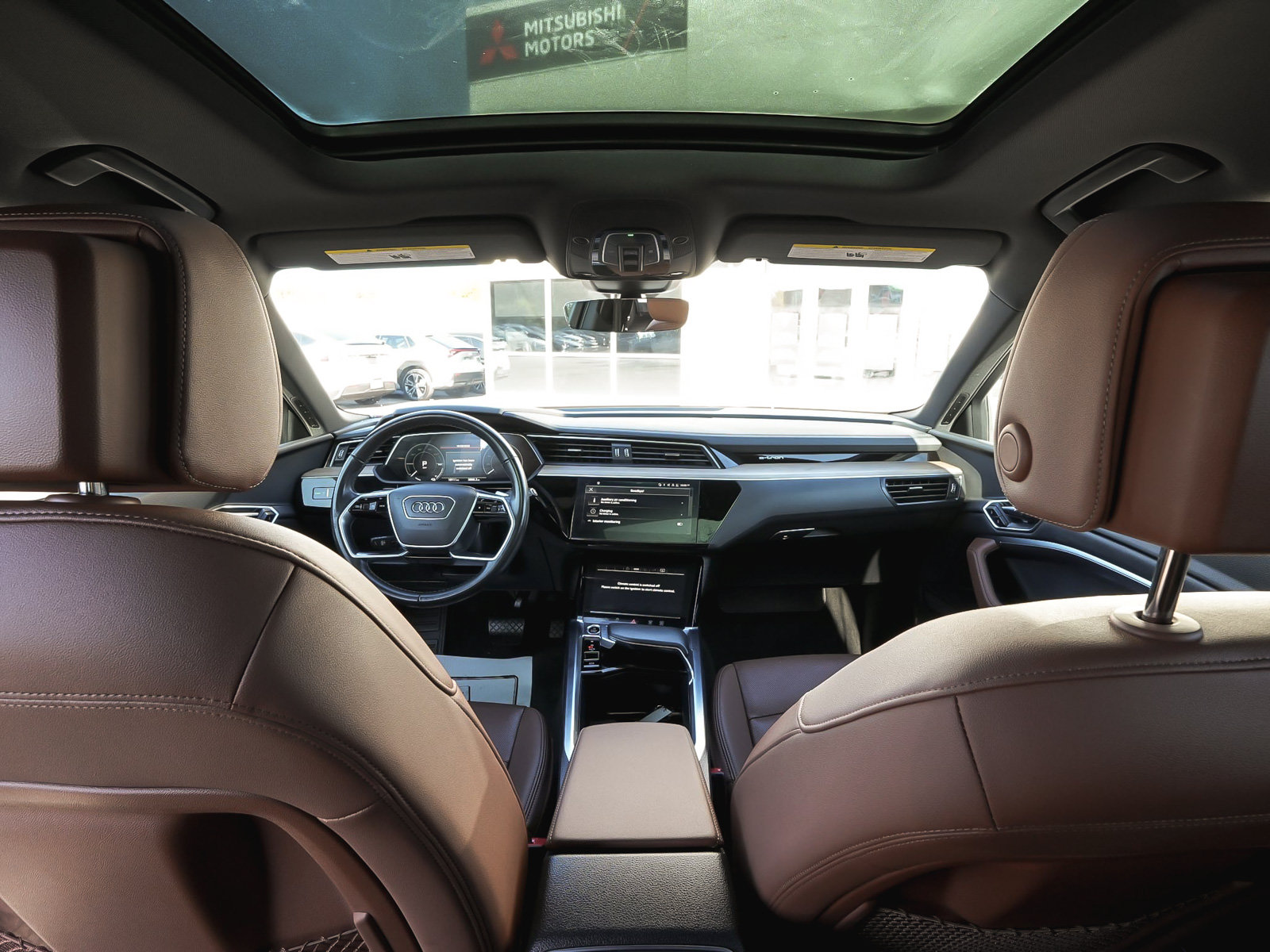 Used 2024 Audi Q8 e-tron Premium Plus AWD/4WD image 38
