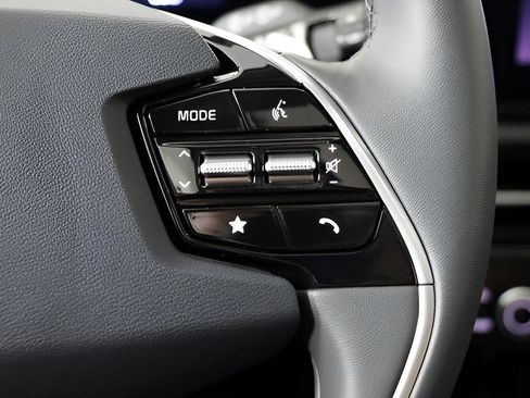 New 2025 Kia Niro Wave image 24