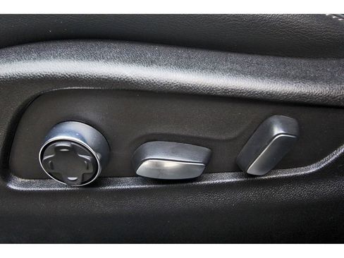 Used 2024 Cadillac XT4 Premium Luxury FWD image 28
