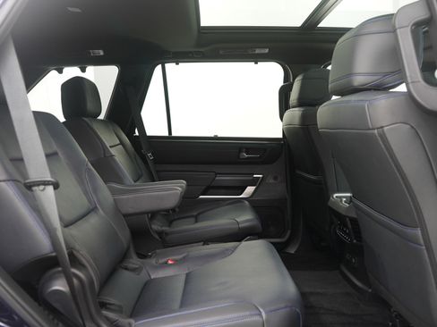 Used 2025 Toyota Sequoia Platinum image 12