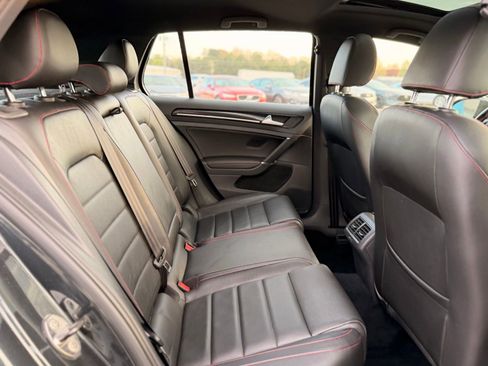 Used 2016 Volkswagen GTI SE w/ Driver Assistance Package FWD image 17