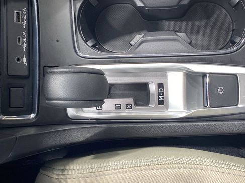 Certified 2025 Subaru Ascent Premium AWD/4WD image 19