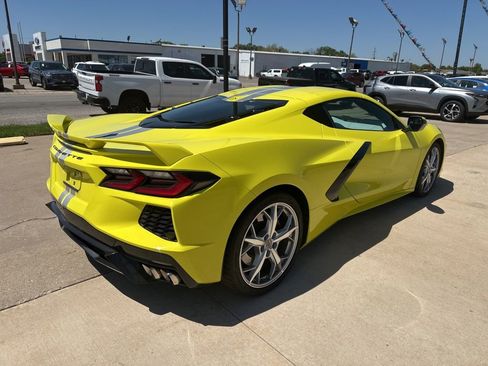 Used 2022 Chevrolet Corvette Stingray Premium Cpe w/ Z51 Performance Package RWD image 33