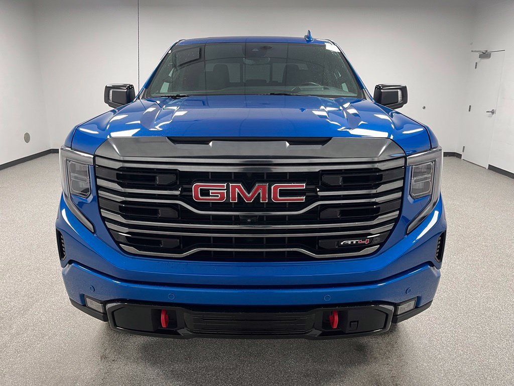 Used 2023 GMC Sierra 1500 AT4 w/ Technology Package AWD/4WD image 3