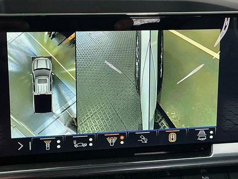 Used 2026 GMC Sierra 1500 SLT image 31