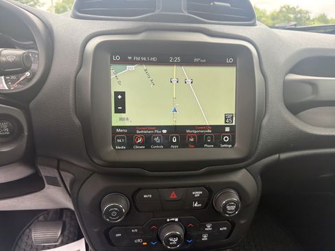 Used 2021 Jeep Renegade Trailhawk w/ Sun & Sound Group AWD/4WD image 22