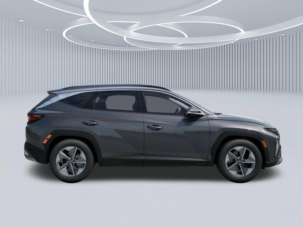 New 2026 Hyundai Tucson SEL Plus w/ Tow & Go Package FWD image 7