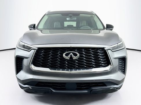 Used 2023 INFINITI QX60 Luxe w/ Cargo Package FWD image 2