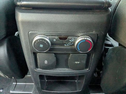 Used 2021 Ford Explorer XLT image 17