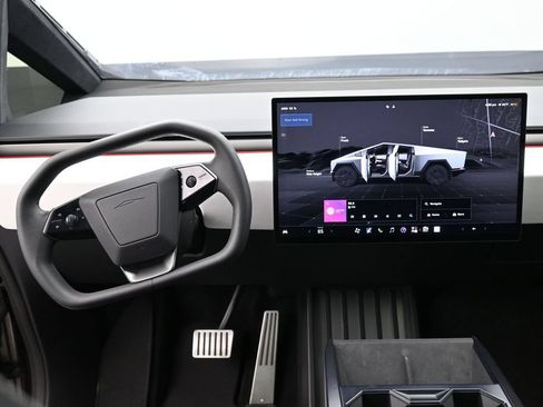 Used 2024 Tesla Cybertruck AWD Crew Cab image 11