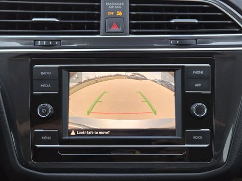 Used 2022 Volkswagen Tiguan S FWD image 13