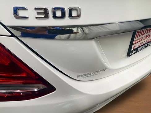 Used 2018 Mercedes-Benz C 300 4MATIC Sedan image 8