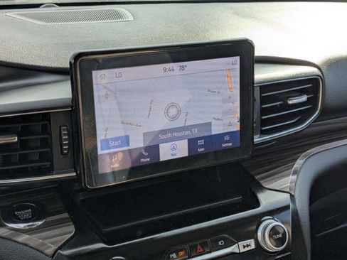 Used 2023 Ford Explorer Limited image 20