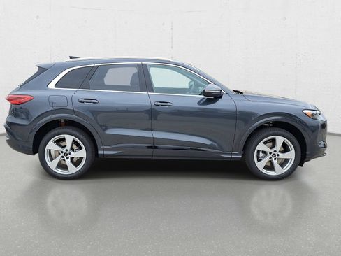 New 2026 Audi Q5 Premium Plus AWD/4WD image 4