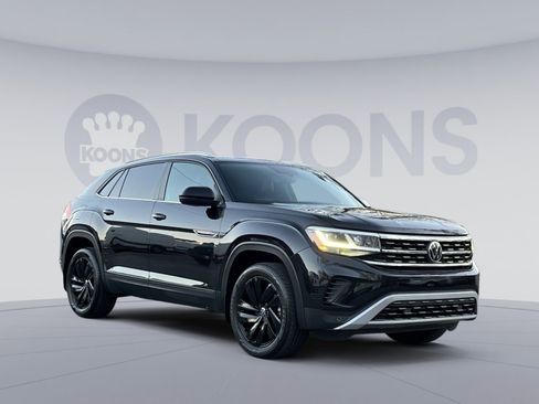 Used 2022 Volkswagen Atlas Cross Sport SE image 8
