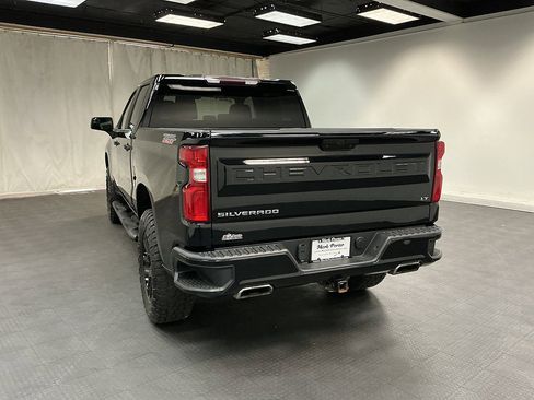 Used 2021 Chevrolet Silverado 1500 LT Trail Boss w/ Bed Protection Package AWD/4WD image 3