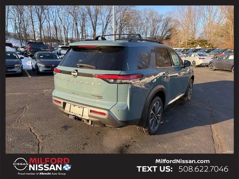 Used 2026 Nissan Pathfinder Platinum w/ Cargo Package AWD/4WD image 5