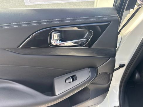 Used 2023 Nissan Maxima Platinum w/ Sport Mat Group FWD image 24