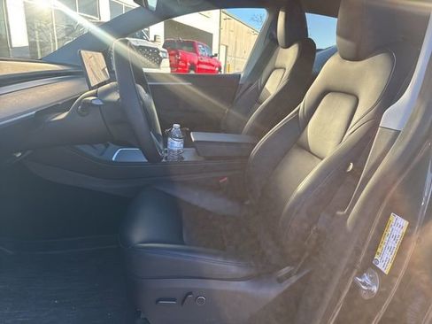 Used 2024 Tesla Model Y Long Range image 5