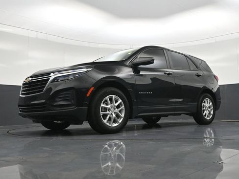 Used 2023 Chevrolet Equinox LS FWD image 23