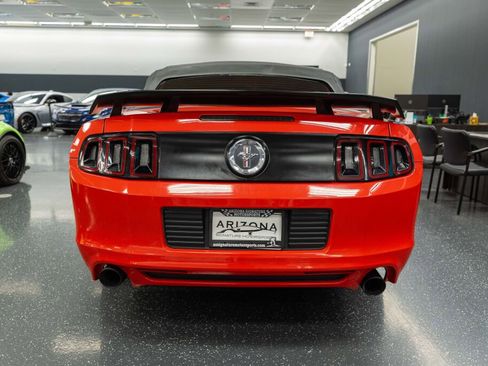 Used 2013 Ford Mustang Convertible image 7