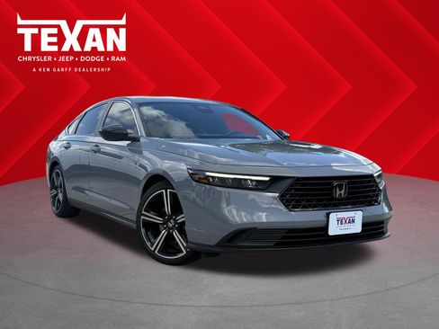 Used 2024 Honda Accord Sport image 1