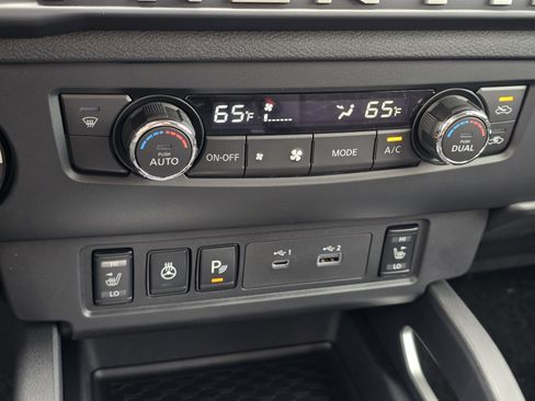 New 2026 Nissan Frontier SV image 21